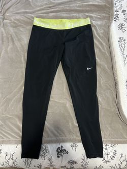 Nike Pro Women’s Leggings