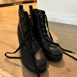 heel boots size 6