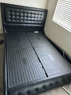 Queen size Bed frame/built-in boxspring