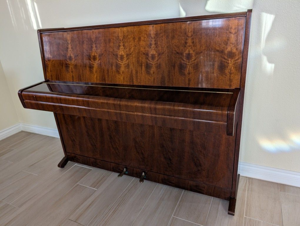 Weinbach Upright Piano
