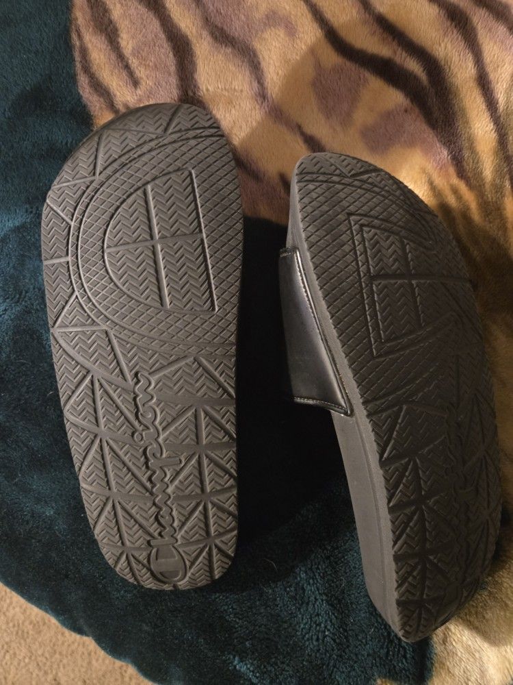 Sandles 