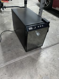 BLACK+DECOR 6 Bottle Wine Cooler