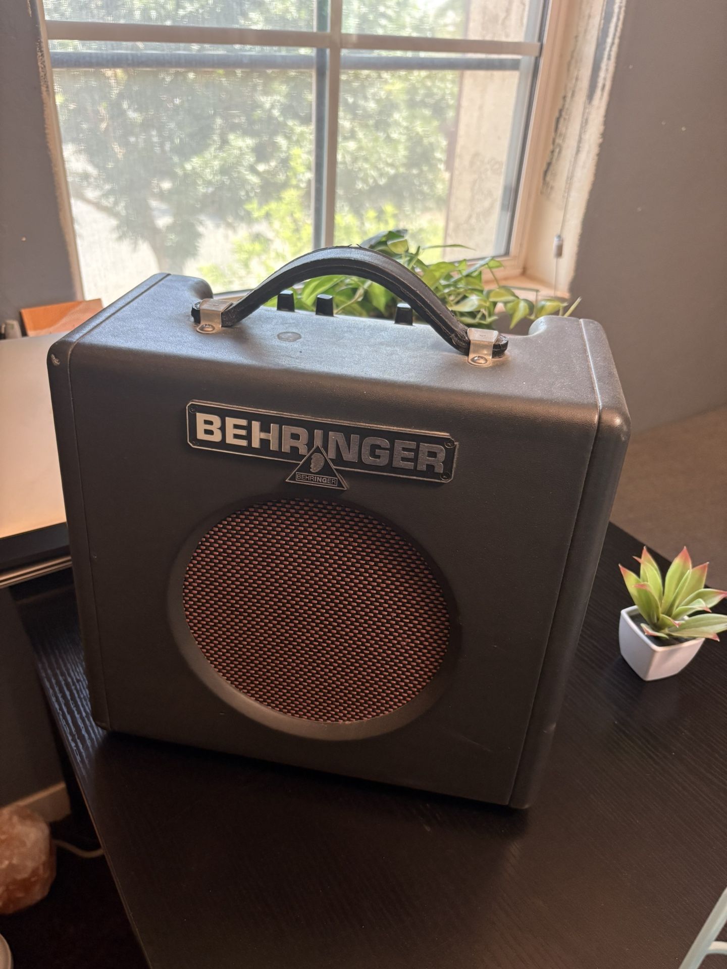 Behringer GX108 Vintage Design Guitar Speaker
