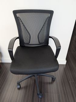 Ergonomic office chair