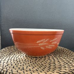 Vintage Pyrex Red autumn harvest mixing bowl