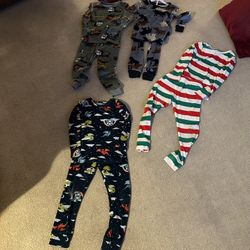 5T Toddler Boy Fleece Pajamas 4 For $20