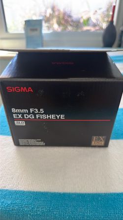 Sigma F3.5 EX DG FISHEYE LENS