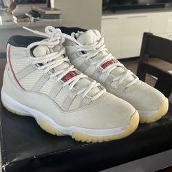 Jordan 11 Platinum Tint 