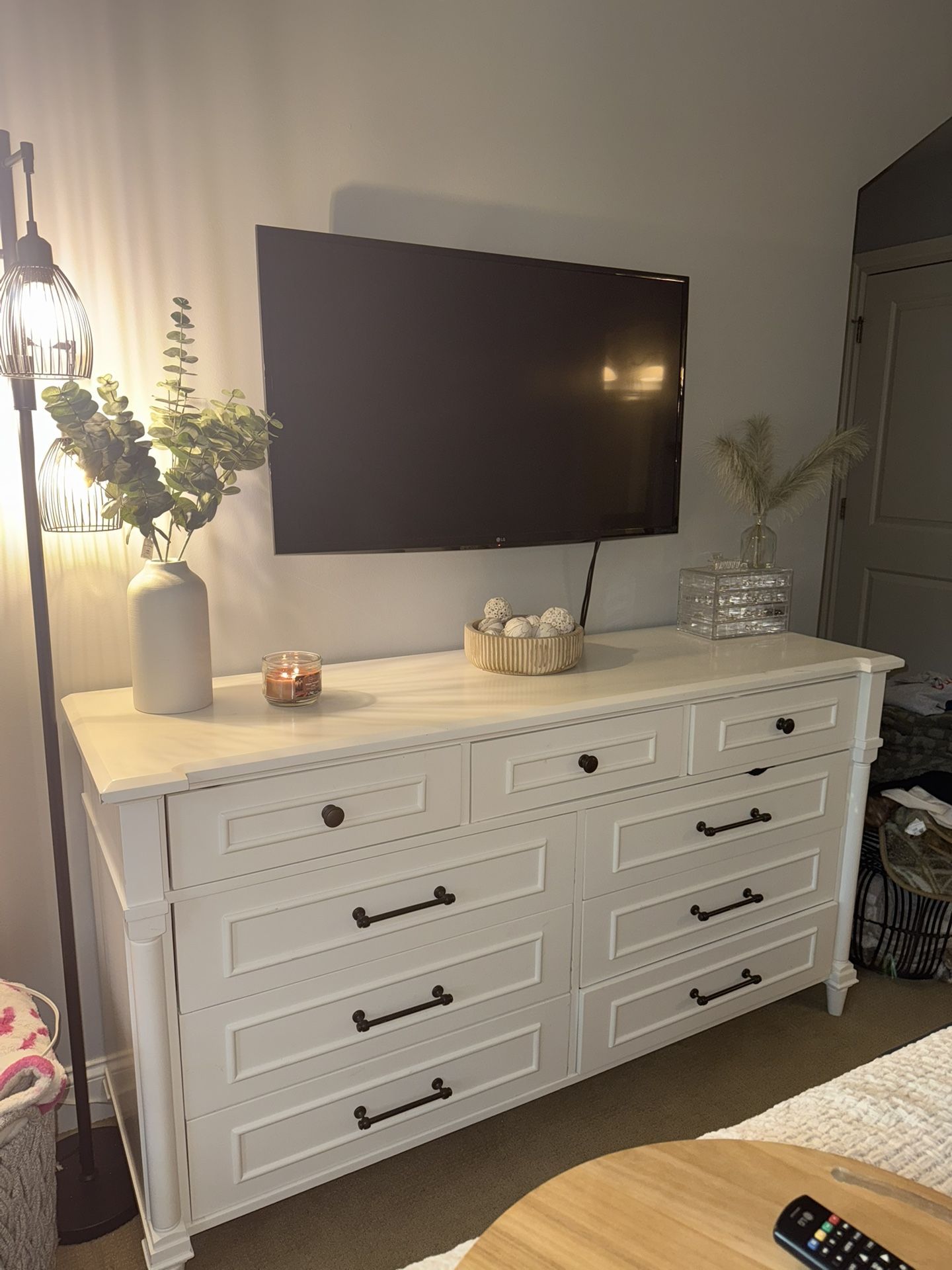 9 Drawer White Dresser