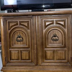 Antique Bedroom Furniture Decor 