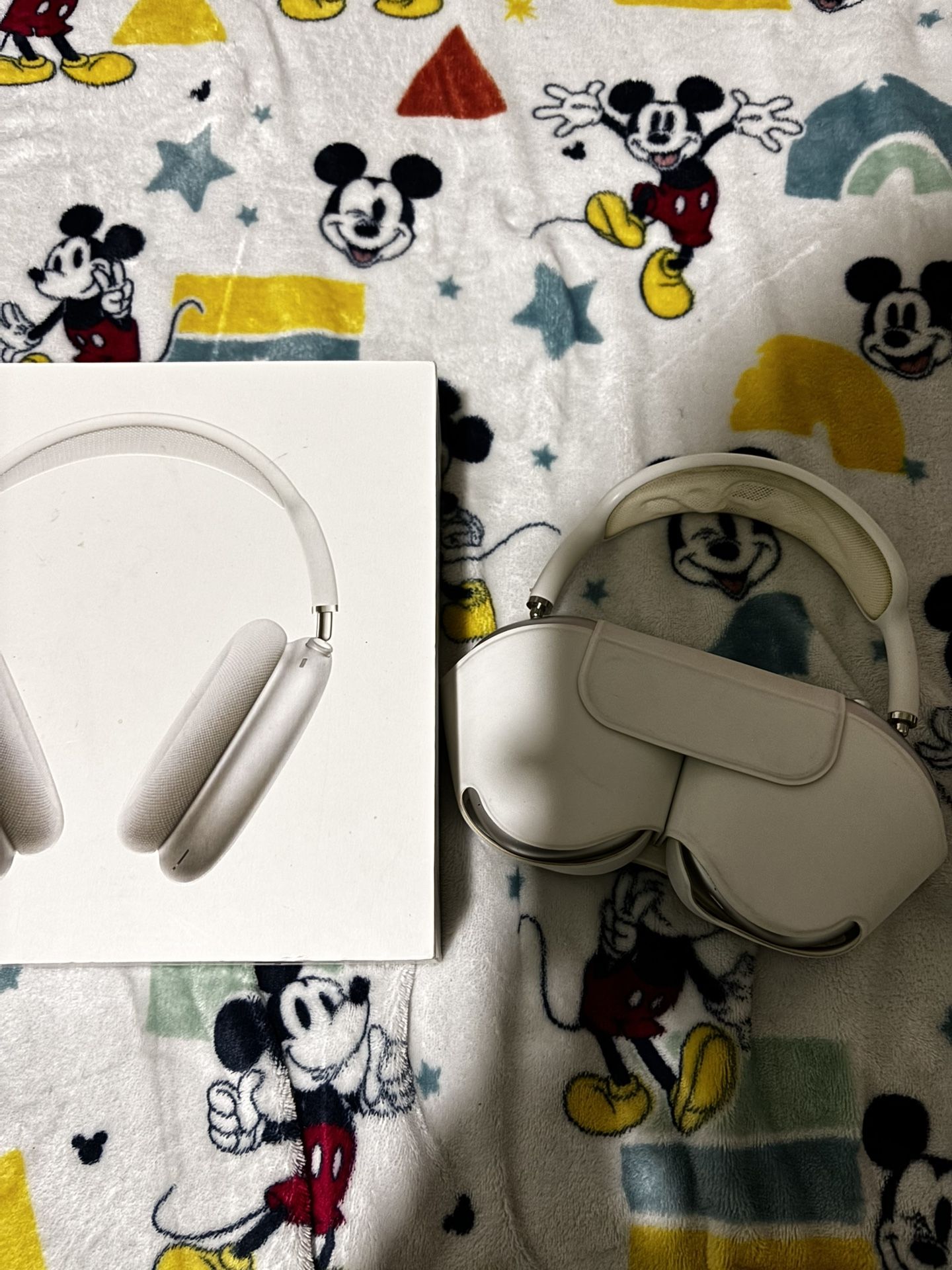 Airpods max (white) 