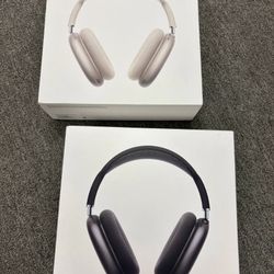 2 Pairs Of Headphone Pros