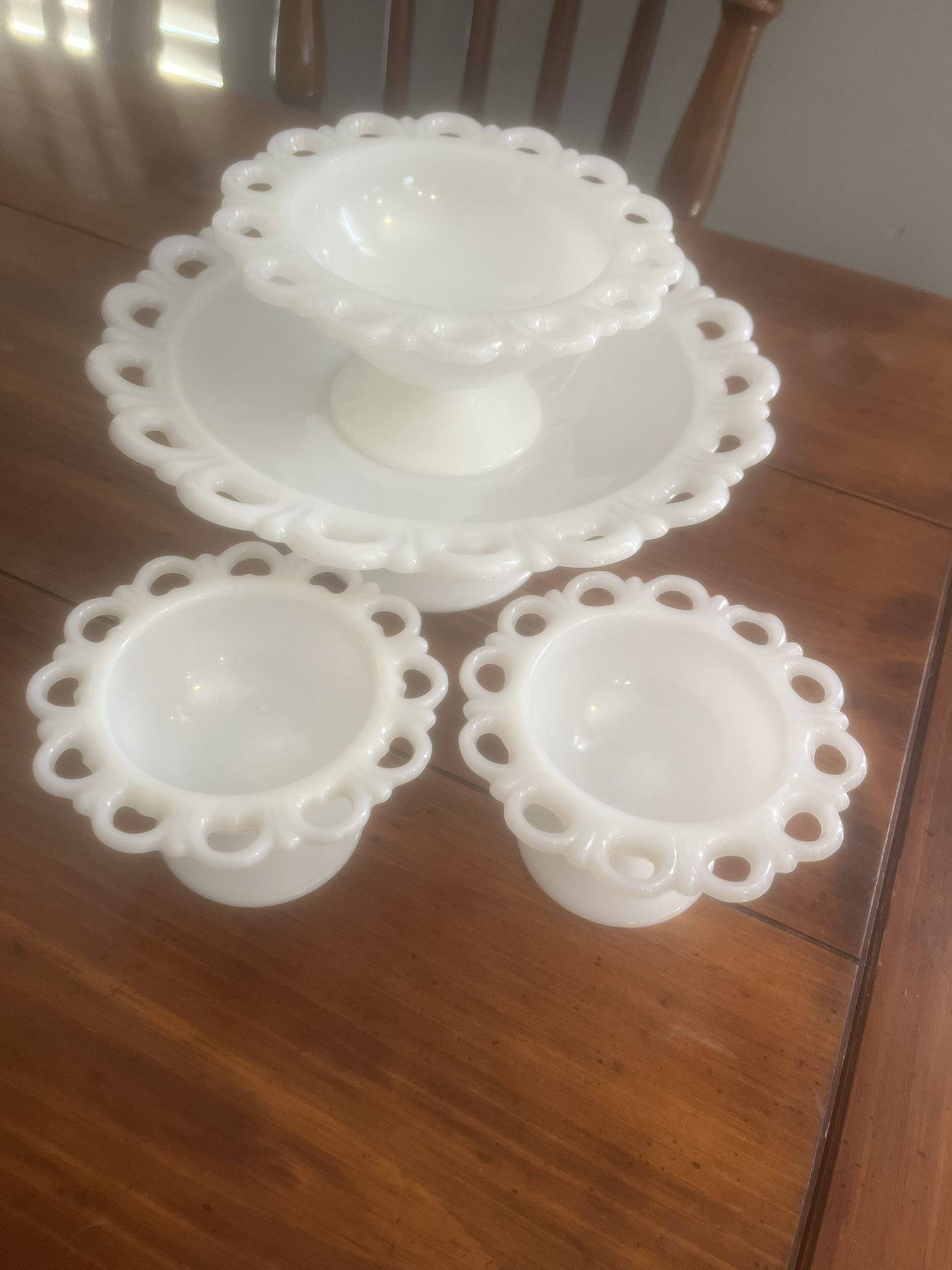 Milk glass Cake/Cupcake Stands