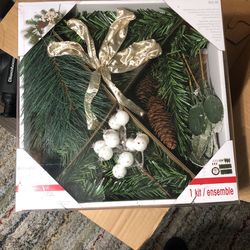 Wreath Kit Brand New