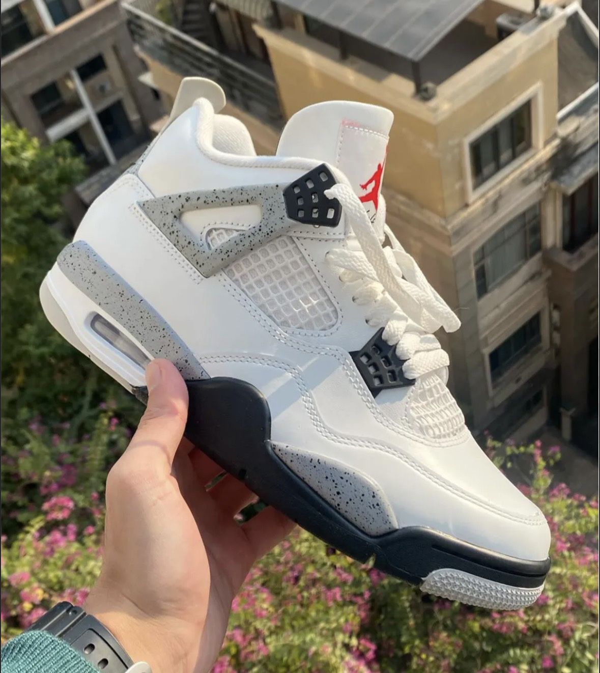 Jordan 4s