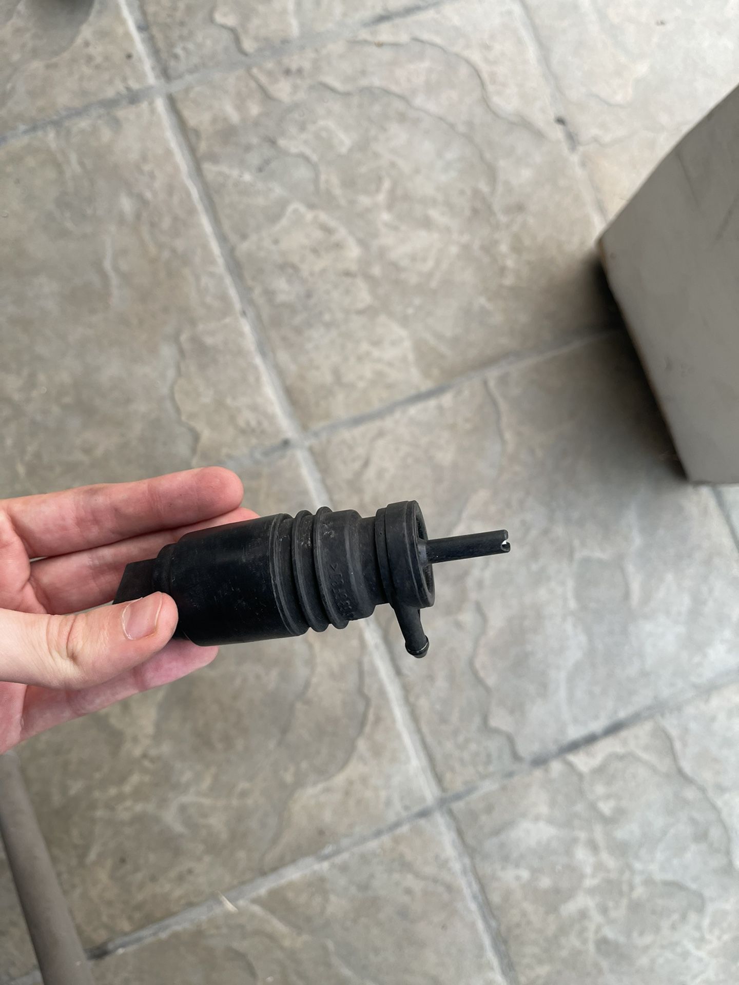 E36 BMW Sedan Hood Washer Jet Pump