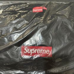 Supreme Box Logo Crewneck FW22