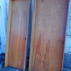 30 inch 24 inch interior doors finnishd. In framesWith door handles butifull condition 25 @pmake Offer  If Interested