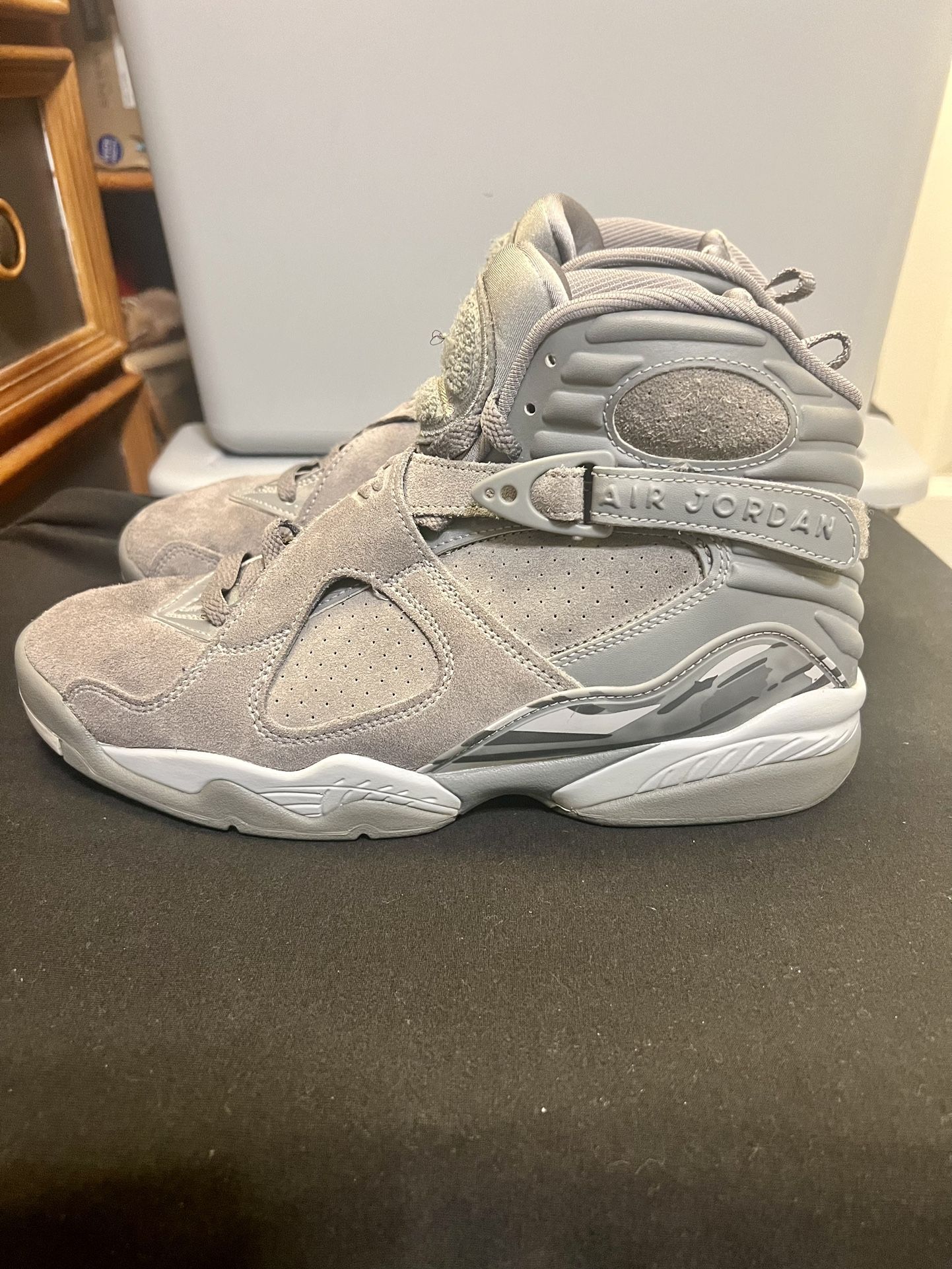 Jordan Retro 8 “Cool Grey”