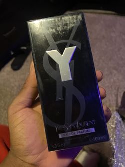 ***NEW*** YSL EAU DE PARFUM