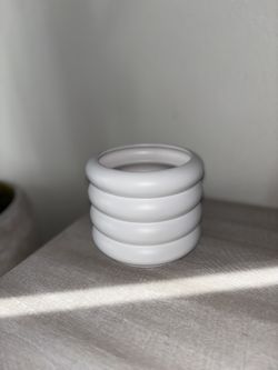Room Essentials Ceramic Planter 