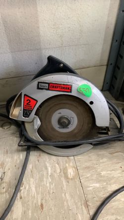 Crafts man saw