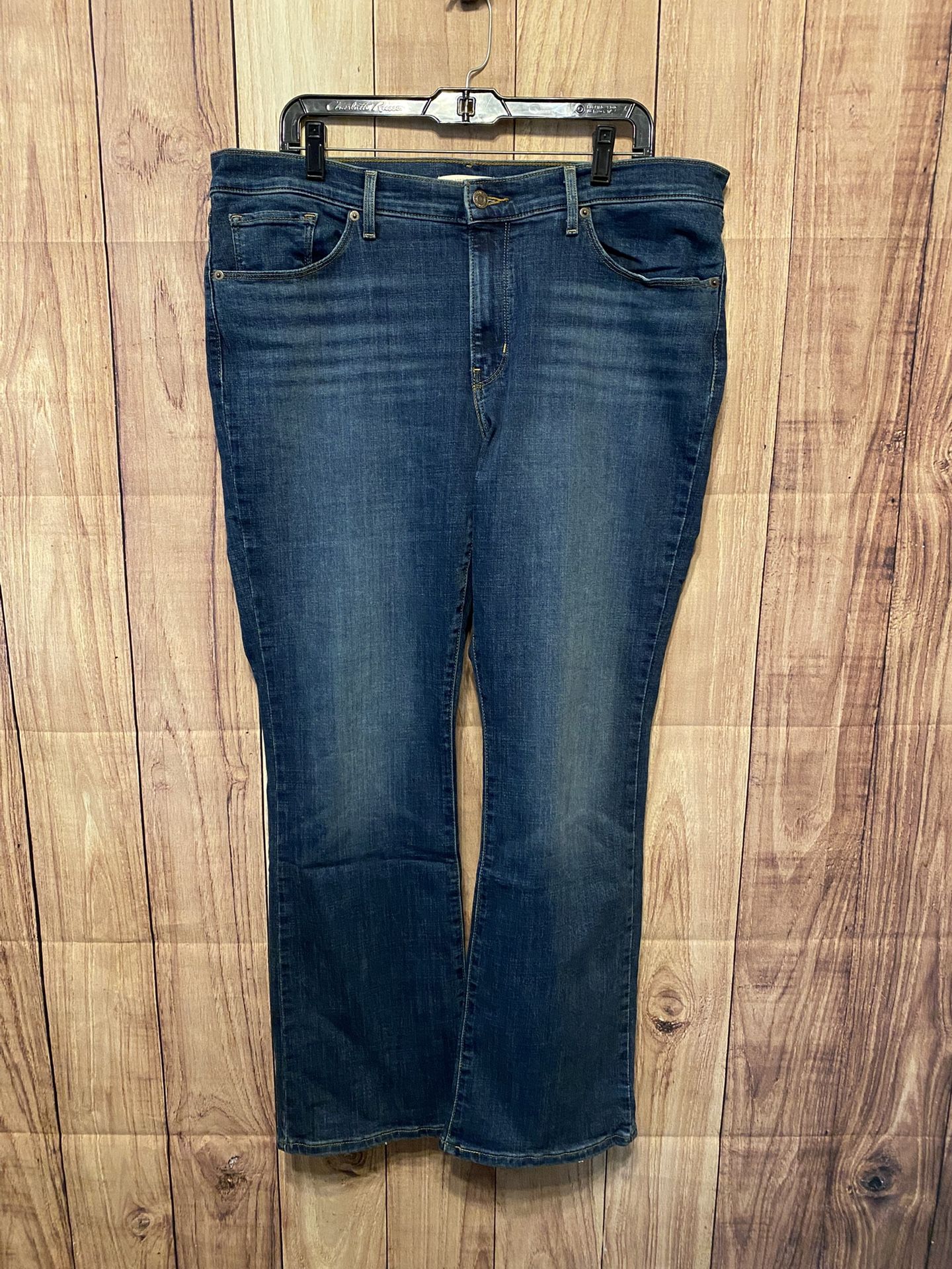Levi’s size 16 blue jeans classic boot cut denim pants
