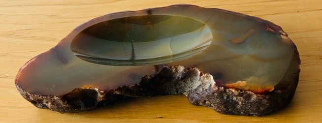Agate stone ashtray, polished top surface, 2 1/2”X5”X1/2” thick.