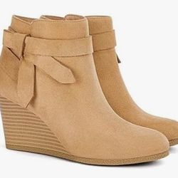 ZBY Women's Wedge Booties