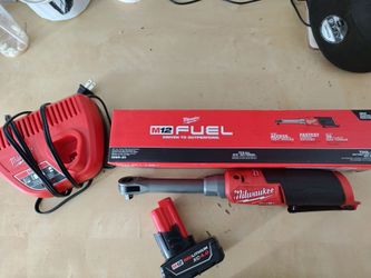 Milwaukee M12 3/8 Drive Extended Ratchet