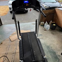Bowflex TC200 Bluetooth Enabled Treadclimber with 5 Workout Programs & Heart Rate Chest Strap