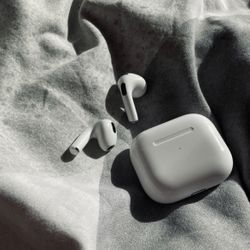 AirPods 8 (no Case)