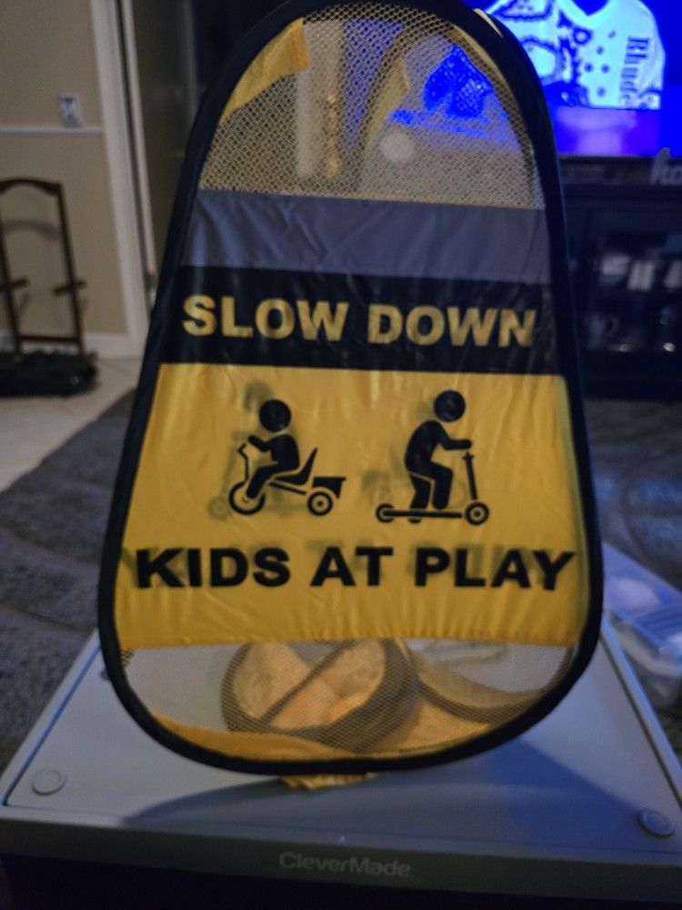 Kids Playing Signs