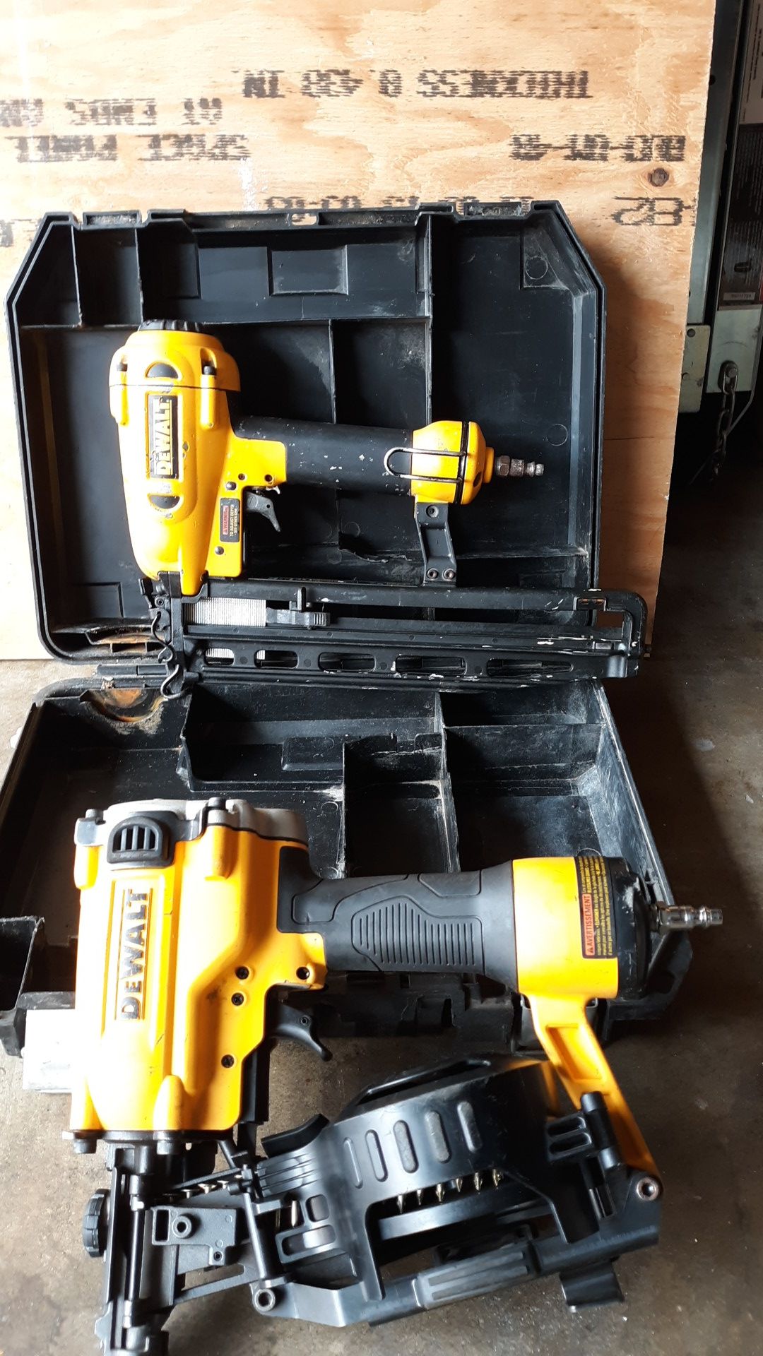 Dewall roofing nail gun and gun for crown molding