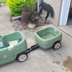 Step 2 Wagon With Trailer 
