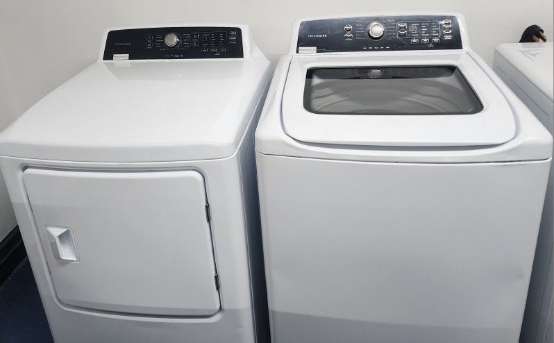 ** Frigidaire Washer & Dryer**
(Brand New Scratch & Dent Units) Comes w/ Warranty 