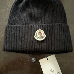 Moncler beanie 