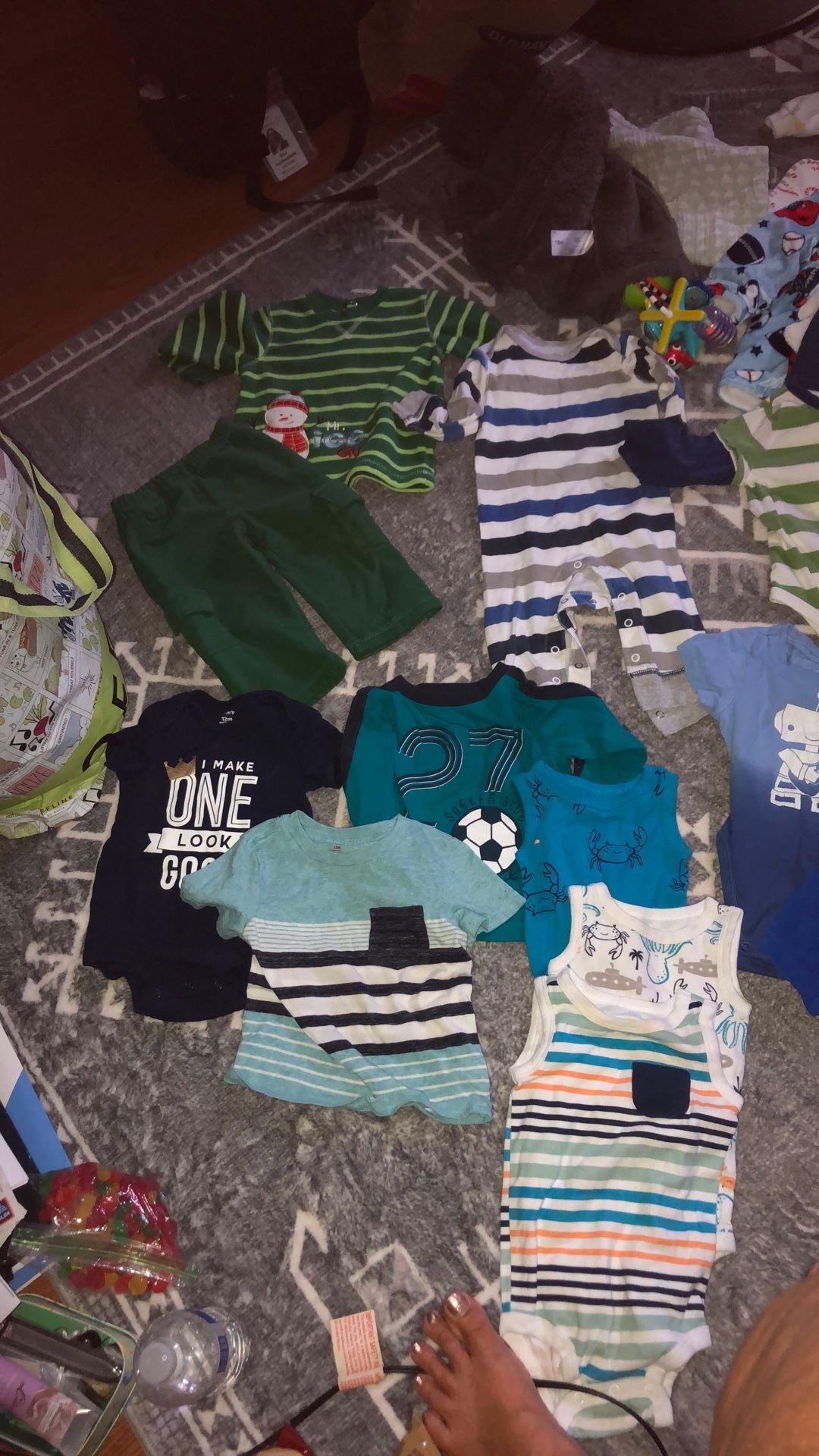 Baby boy clothes, bag of 12 items