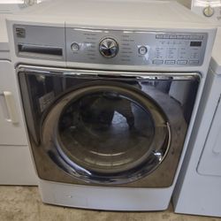 KENMORE Washer Front Load Nice And Clean