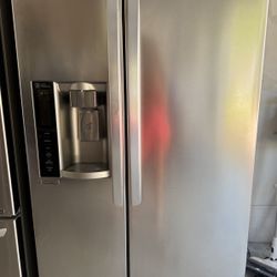 LG Refrigerator 