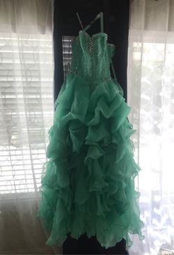 New Beautiful dress size 6/7 corset