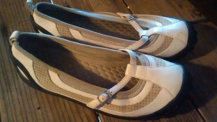 Pr!vo guc women's size 9 M shoes