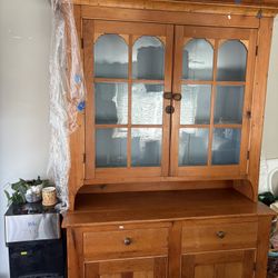 English Pine Hardwood Hutch