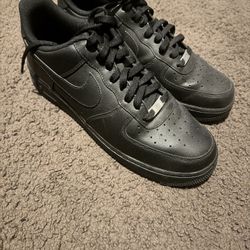 Nike men Black Air Force 1’s  *Fresh* low (size 12 ‘)