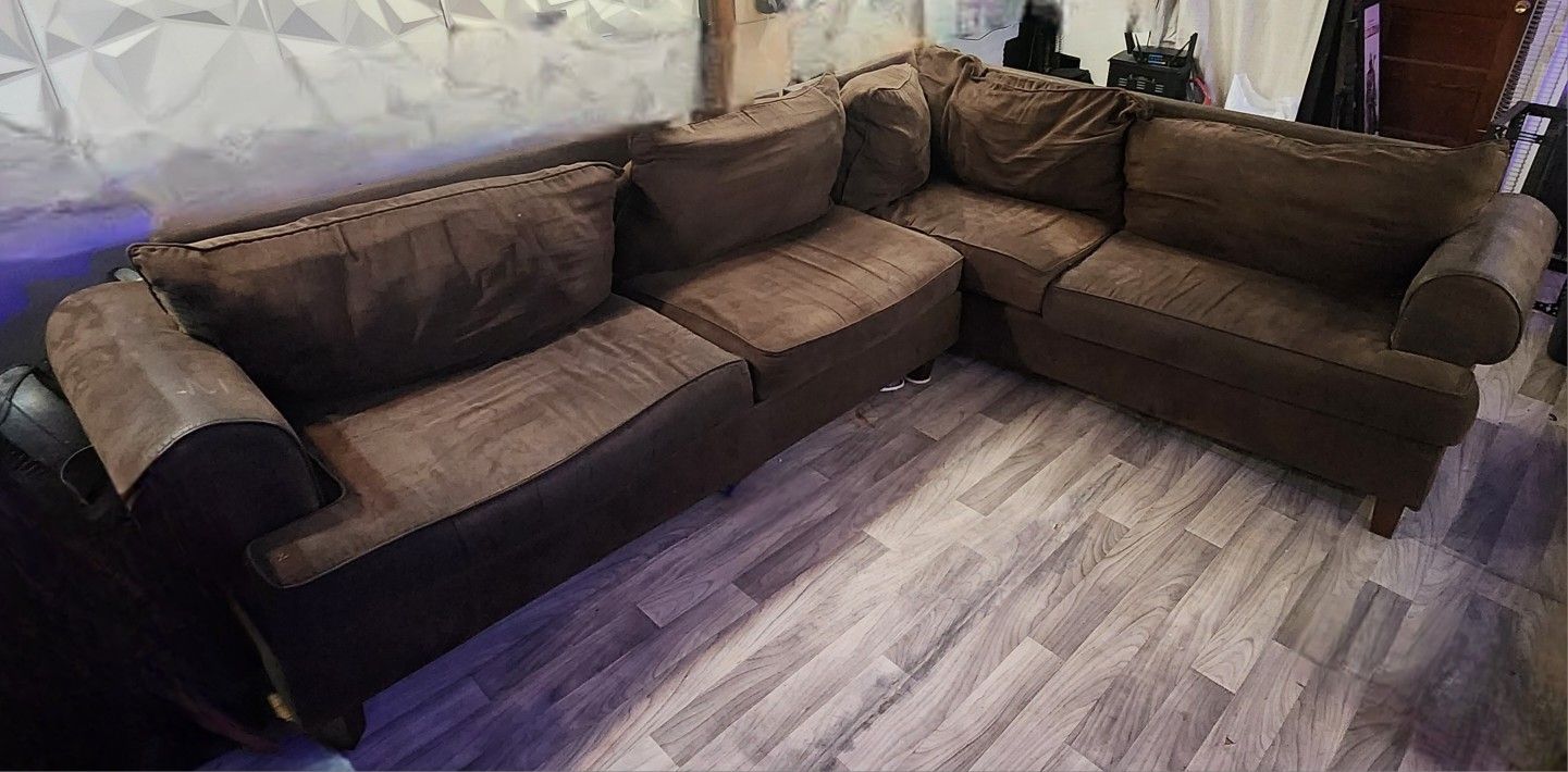 Raymour And Flanigan Sectional Sofa