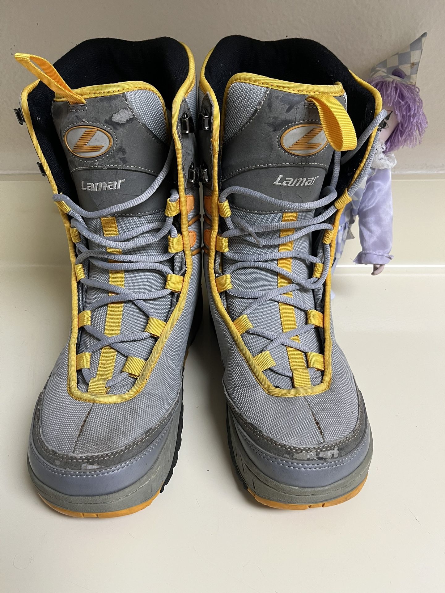 Lamar men's boots size 11 winter grey lace up snowboard boots