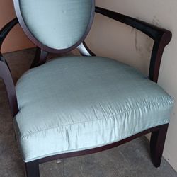 Living Room Chair Excellent Condition 