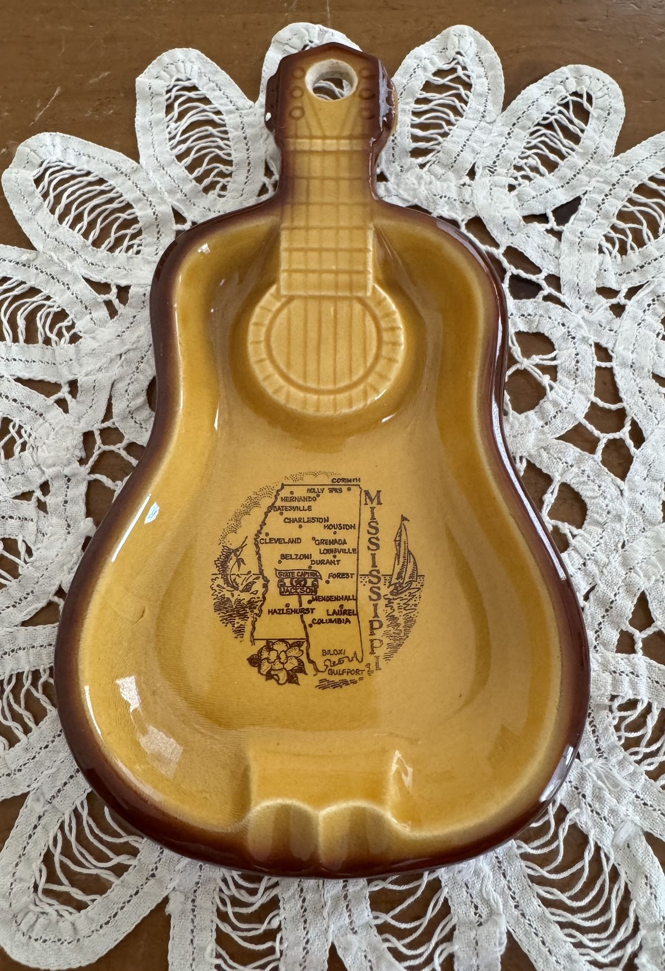 Vintage Ceramic Guitar Mississippi Ashtray