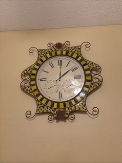Mosaic wall clock