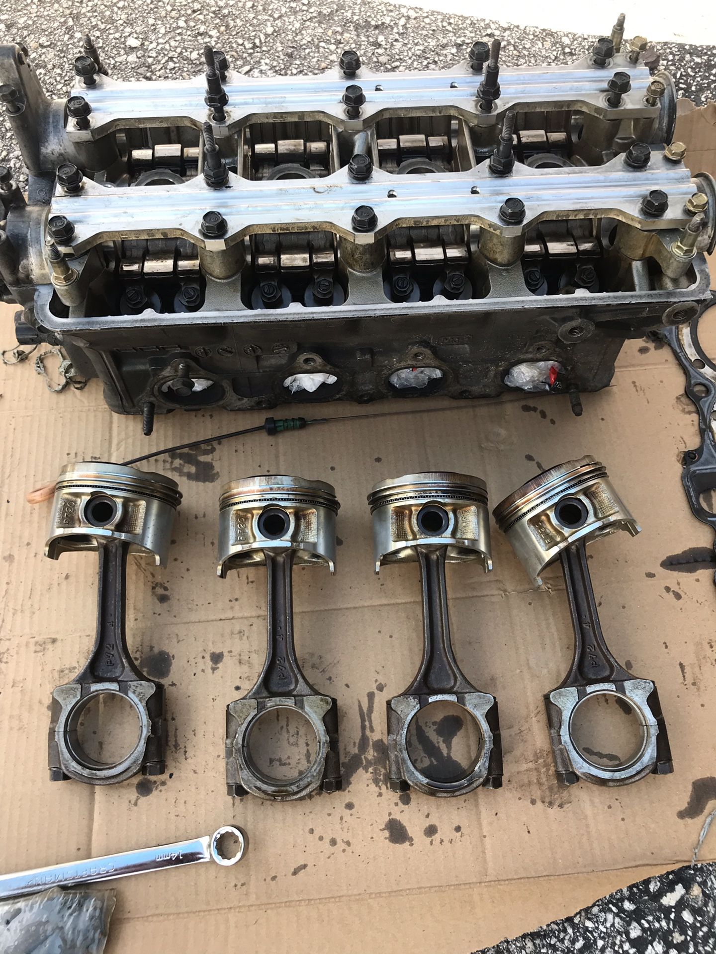 P72 GSR pistons and rods